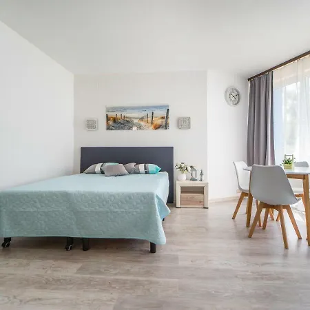 Apartament Awangardia 250M Od Morza Kołobrzeg Exterior foto